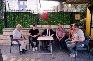 Vali Varol, taksi durağında esnafla bir araya geldi 