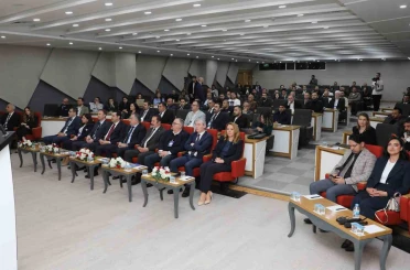 Van TSO’da "Dijital Dönüşüm Konferansı" düzenlendi 