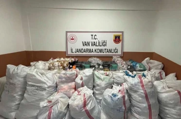 Van’da 21 milyon TL değerinde gümrük kaçağı malzeme ele geçirildi 