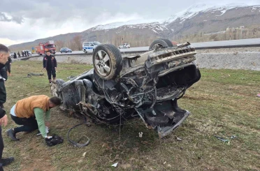 Van’da Muradiye-Çaldıran yolunda kaza: 1 ölü, 2 yaralı 