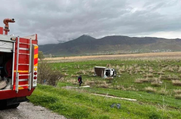 Van’ın Gevaş ilçesinde trafik kazası: 2 yaralı 
