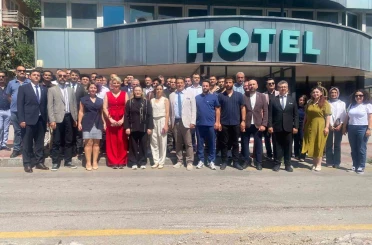 Veteriner Hekim-Sen Genel Başkanı Mutluer: "İnsan ve hayvan sağlığını korumak istiyorsanız yeterli sayıda veteriner hekime sahip olmalısınız" 