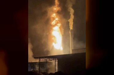 Yağ kazanı patlayan entegre tesisi alev alev yandı 