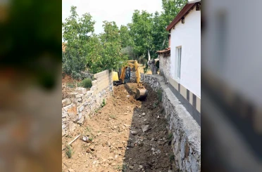 Yağışlar sonrası dere yataklarında temizlik 
