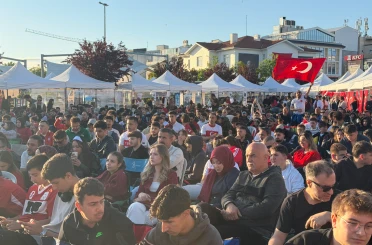 Yalova dev ekranda milli maç heyecanı 