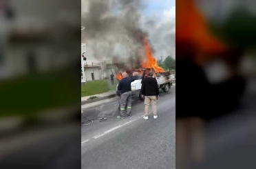 Yanan kamyonete ilk müdahaleyi beton mikseri yaptı 