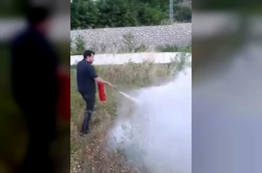 Yangını gören makinistler treni durdurup müdahale etti 