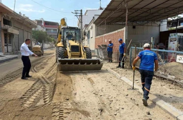 Yenipazar Belediyesi yol yenileme çalışmalarını sürdürüyor 
