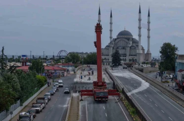 Yıkımı süren Reşadiye Viyadüğü’nde ilk beton blok sökülerek alındı 