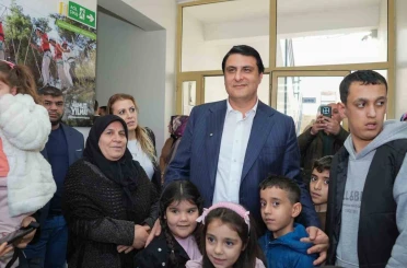 Yılmaz’dan kadın ve çocuklara anlamlı ziyaret 