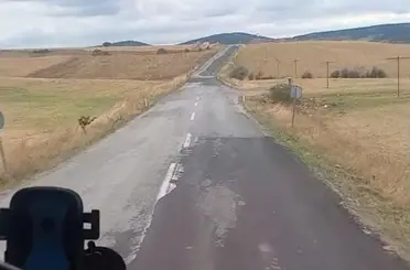 Yol durumunu ve kazaları anlatırken kazaya tanıklık etti
