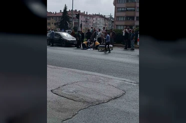 Yolun karşısına geçmek isteyen yayaya çarptı 