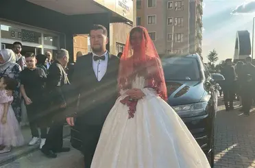 Yozgat Valisi’nin makam aracı şehit oğluna gelin arabası oldu
