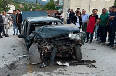Yozgat’ta freni patlayan otomobil iki araca çarptı: 6 yaralı 
