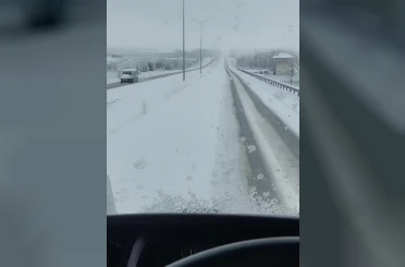 Yozgat’ta karayolları ekipleri kar mesaisinde 