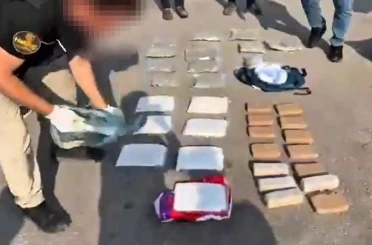 Yüksekova’da 28 kilo uyuşturucuyla yakalanan doktor tutuklandı 