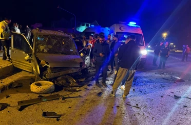 Yüksekova’da iki ayrı kazada 8 kişi yaralandı 