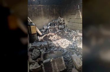 Yüksekova’da odunluk ve garaj yangını 