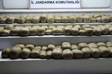 Yüksekova’da zehir tacirlerine darbe: 253 kilogram esrar ele geçirildi 