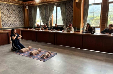 Yunusemre Belediyesi personeline ilkyardım eğitimi 