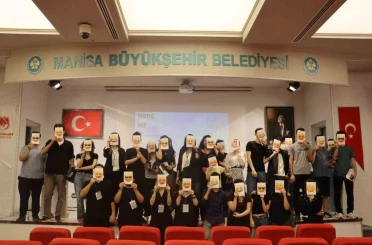 Yunusemre’de gençler ‘Açık mikrofon’ etkinliğinde söz aldı 