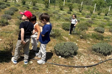 Yunusemreli minikler Ortaköy’de doğayla buluştu 