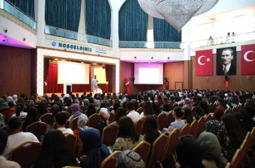 Yüreğir Belediyesi’nden MEB-AGS ve KPSS adaylarına coğrafya semineri 