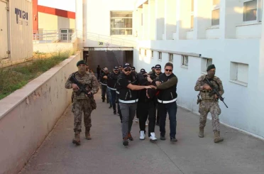 Yurtdışına kaçacaklardı: ‘Bayğaralar’ çetesinin firarileri ve onlara yardım eden 7 şüpheli tutuklandı 