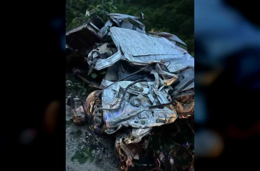 Yüzlerce metrelik yamaçtan böyle yuvarlandı 