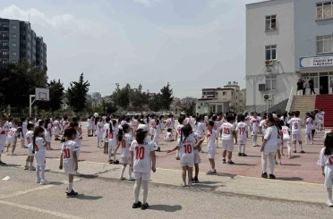 Yüzlerce öğrenciden Arda Güler’e "10 numara" davet 