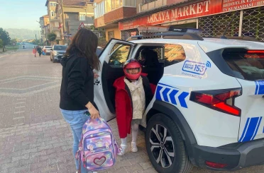 Zabıta ekiplerinden hızlı müdahale: Kazaya ve araç arızasına anında destek 