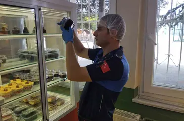 Zabıta Müdürlüğü ekipleri okul kantinlerini denetledi
