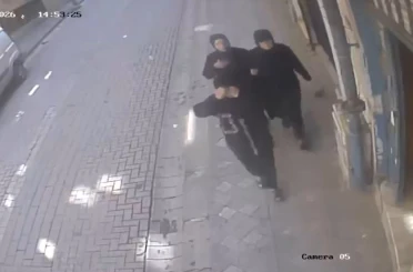 Zeytinburnu’nda hırsızlık yapan 3 şüpheli suçüstü yakalandı 