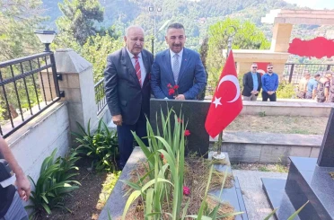 Zonguldak’ta 15 Temmuz Demokrasi ve Milli Birlik Günü’nde şehitlik ziyareti 
