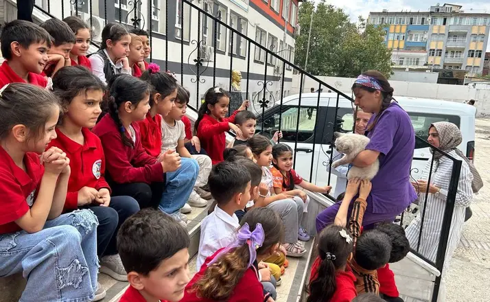 Adıyaman Belediyesi’nden çocuklara hayvan sevgisi buluşması
