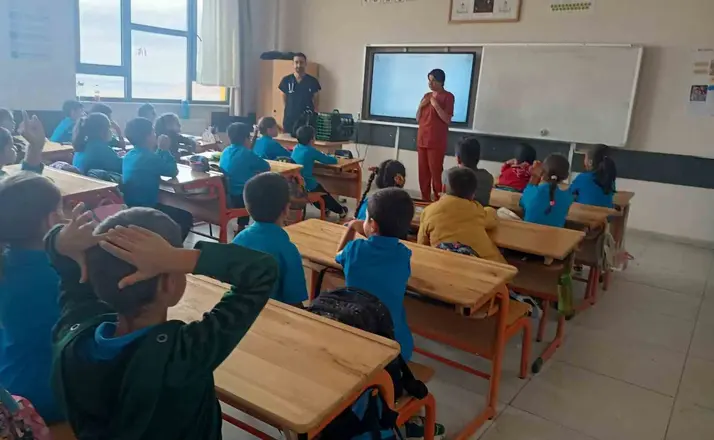 Adıyaman’da hayvan sevgisi okul sıralarına taşındı
