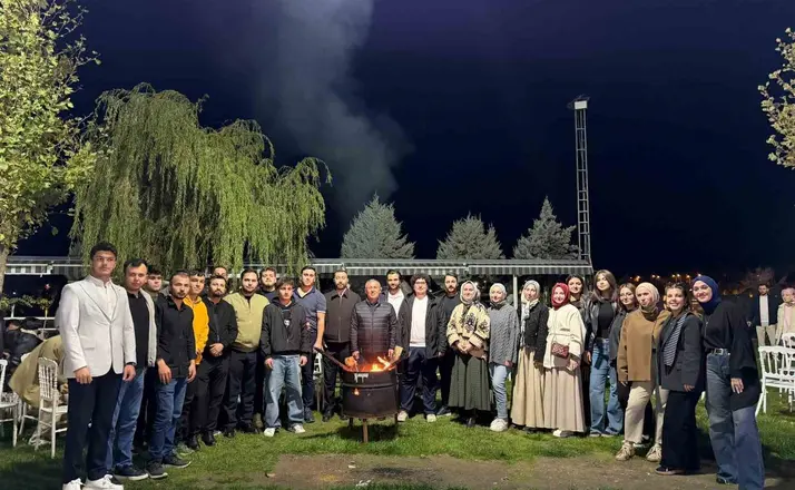 AK Parti Bilecik teşkilatında gençlik ateşi yakıldı

