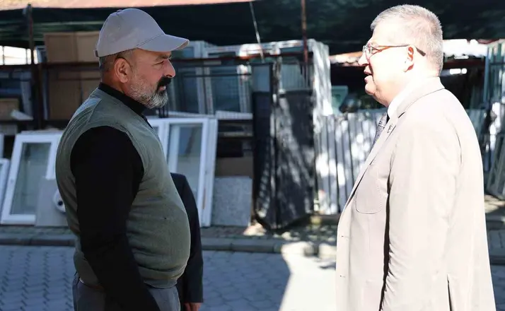 AK Parti Denizli İl Başkanı Subaşıoğlu’ndan Hacı Kaplanlar’da esnaf ziyareti
