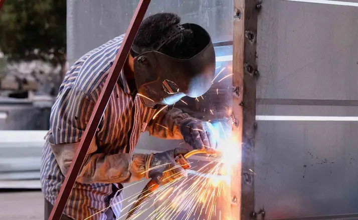 Altıeylül’de 40 yer altı konteyneri baştan aşağı yenilendi
