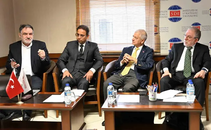 Ankara’da "İşgalin 79. Yılında Cammu-Keşmir Meselesi" paneli
