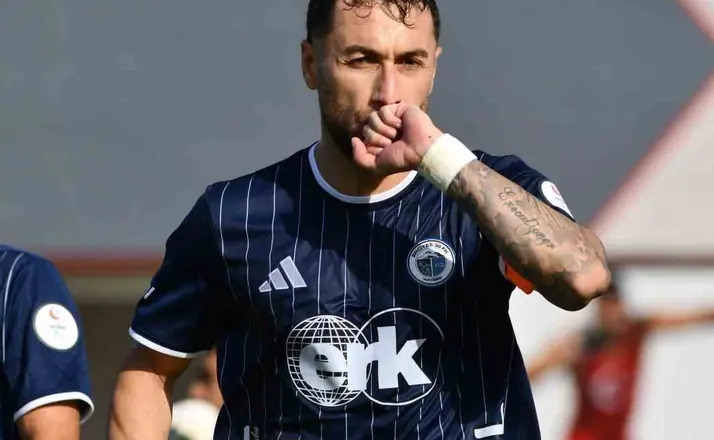Artun Akçakın hat-trick yaptı

