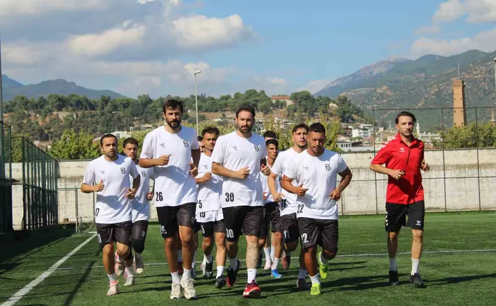 Aydınspor, ilk antrenmanına çıktı
