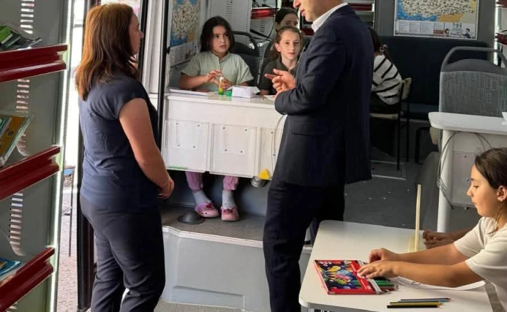 Aydıntepe’de Gezici Kütüphane çocuklarla buluştu 