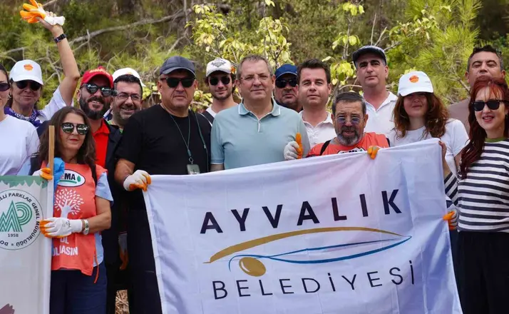 Ayvalık’ta "Dünya Temizlik Günü" kutlandı
