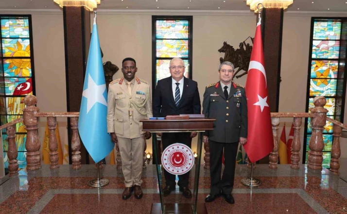 Bakan Güler, Somali Genelkurmay Başkanı Mohamud ile görüştü