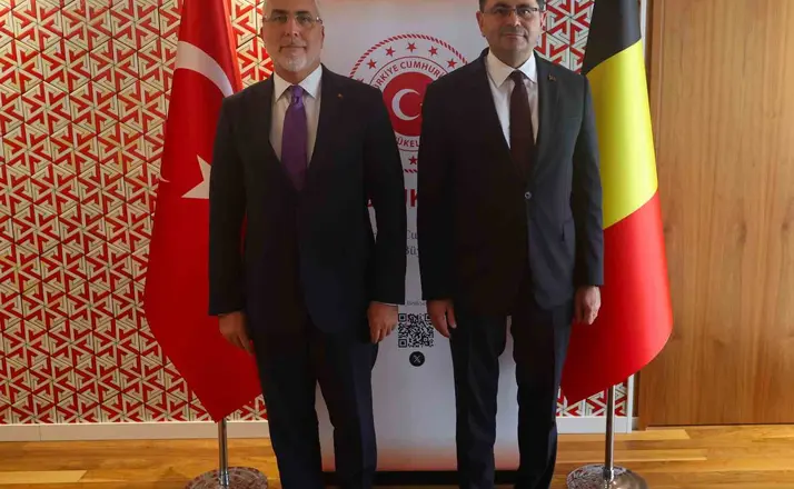 Bakan Işıkhan Brüksel’de büyükelçiler ve UID temsilcisiyle görüştü
