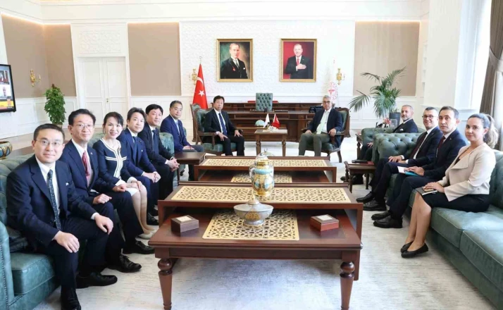 Bakan Memişoğlu, Japonya Temsilciler Meclisi Üyesi Ogushi ile bir araya geldi 