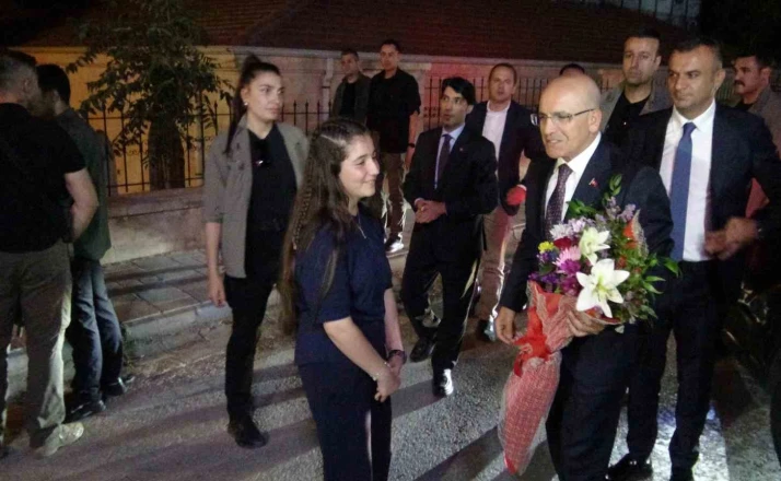 Bakan Şimşek, Gercüş’te toplu açılış törenine katıldı 