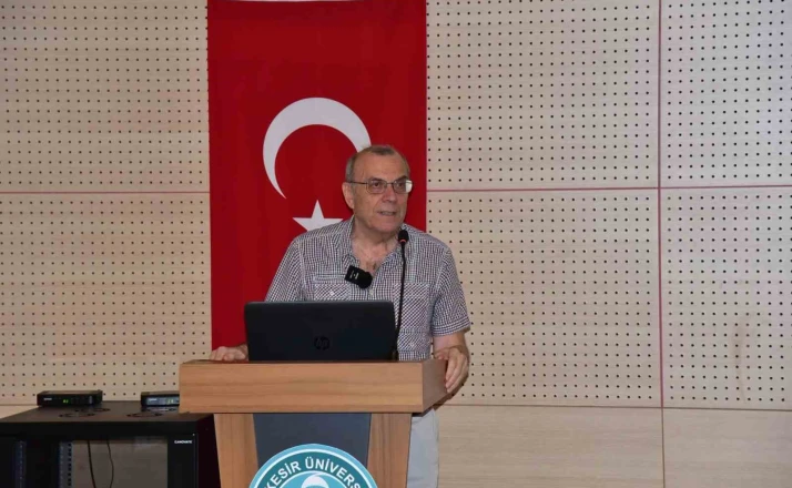 Balıkesir’de Charles Peirce’in Göstergebilimi ve Metaforları konuşuldu 