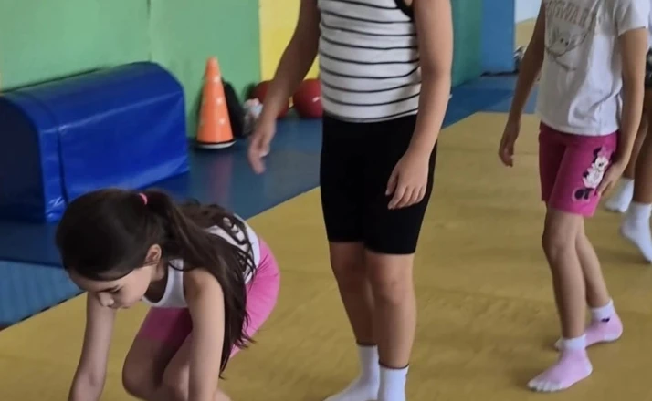 Bandırma’da Yaz Spor Okulları kapsamında temel hareket eğitimi sürüyor 